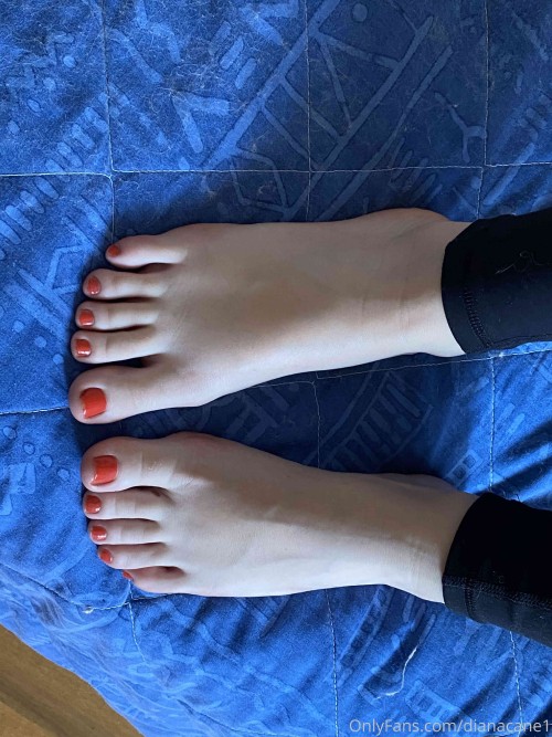 dianacane1 02 05 2020 36396295 PRETTY TOES LIKE IF YOU WANT MORE PICS LIKE THIS
