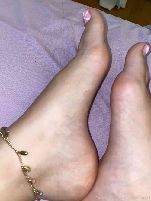 dianacane1 11 08 2020 96651898 New video showing my anklets in an unboxing in which I