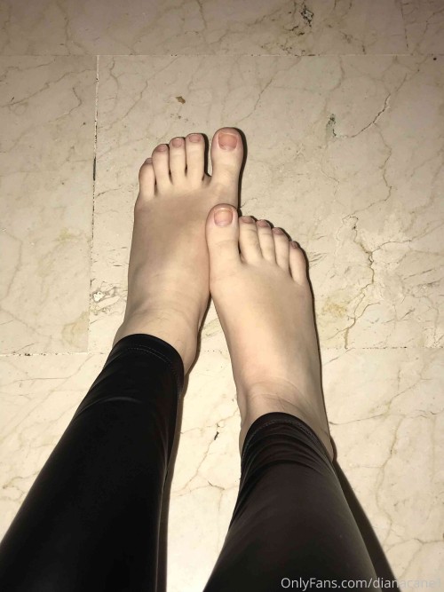 dianacane1 27 03 2020 27776742 Nude feet do you like my sweet toes and soles