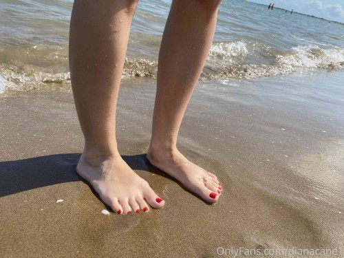 dianacane1 30 08 2020 108712876 My feet in the sand would you like to massage my feet