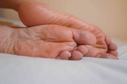 adestoex 05 04 2020 29706192 Give my soles some love