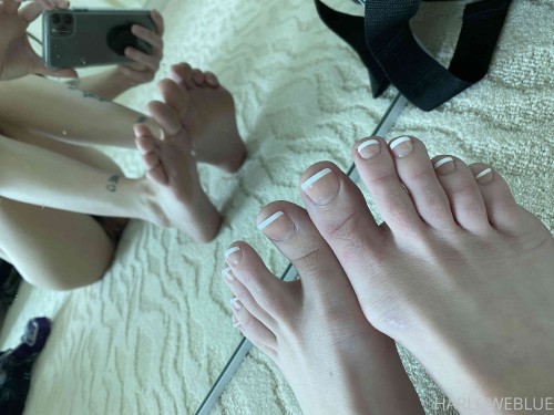 harloweblue 30 03 2020 28398842 Like my new toe nail polish