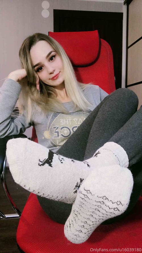 kanra cosplay 18 12 2019 16594736 Cozy socks Don t forget to put