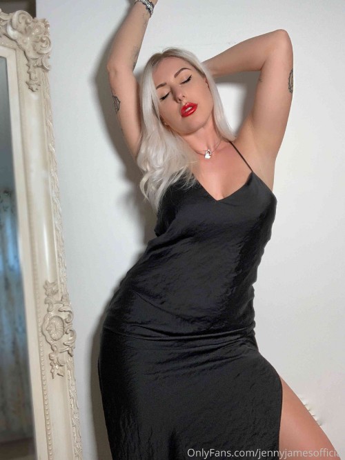 jennyjamesofficial 03 06 2020 44458138 Me and my little black dress Oh my