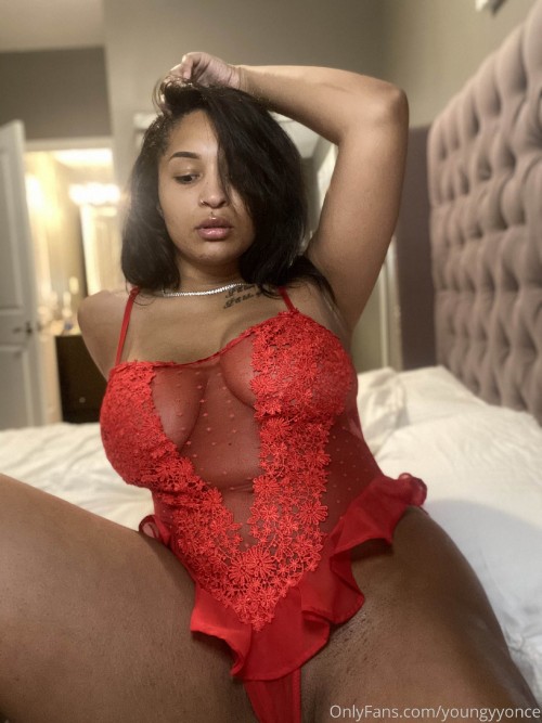 youngyyonce 25 06 2020 70961032 Who likes my new red lingerie