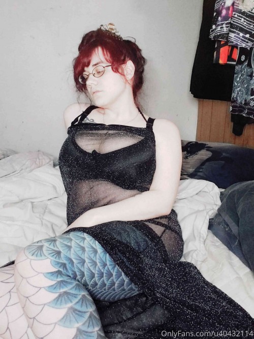 mermaidlunette 21 06 2020 48120155 I promise there's only a few more of me in this