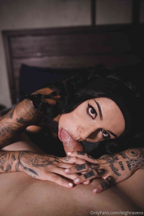 leighravenx 25 09 2019 64197995 Some hot photos for y all